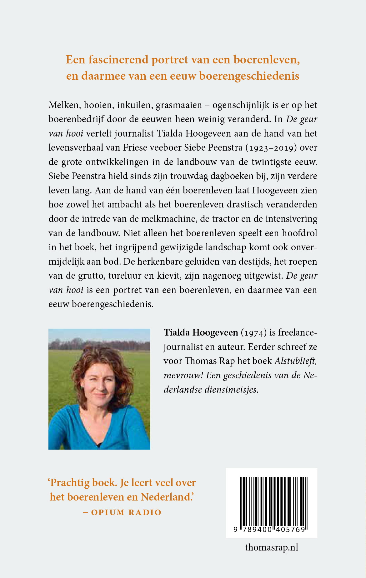 De-geur-van-hooi-achterkant Achterkant van het boek De geur van hooi, geschreven door Tialda Hoogeveen